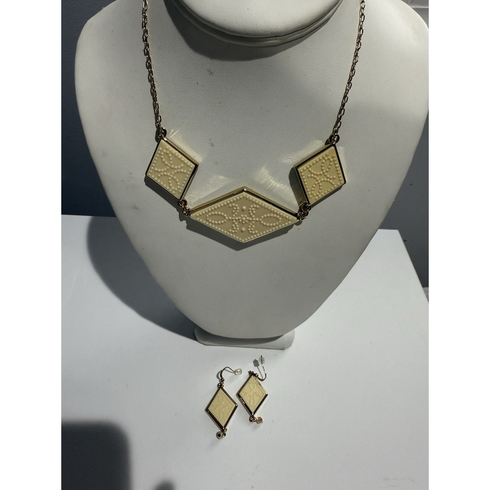 Lenox French Perles Ivory Women's Statement Necklace (18") With Earrings EUC